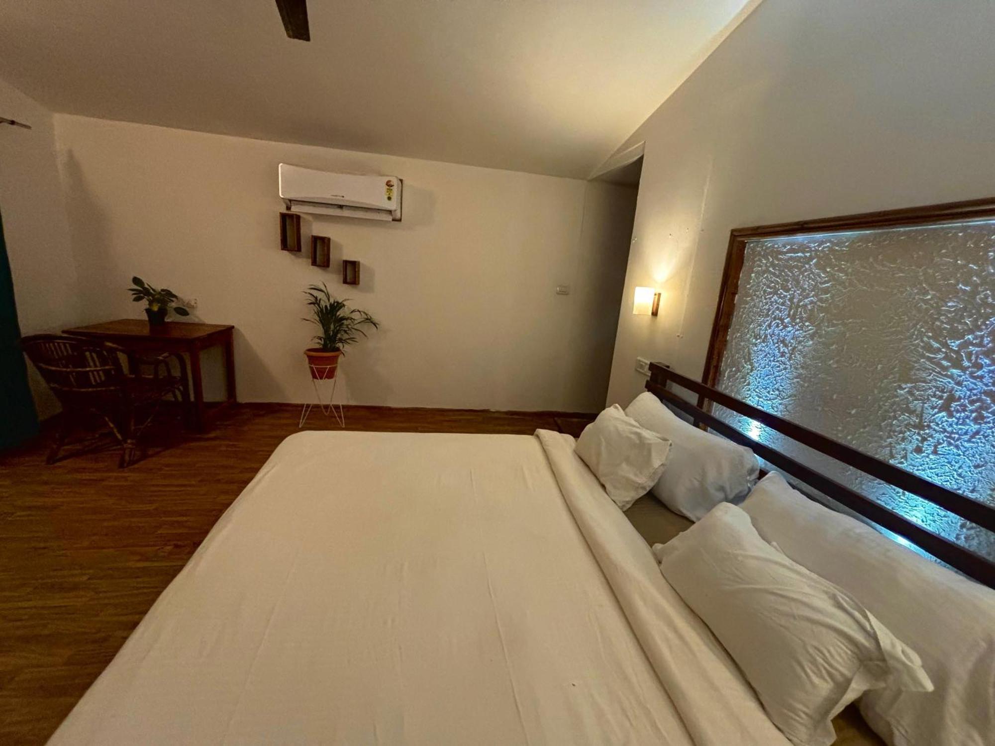 Bramha Hotel *
